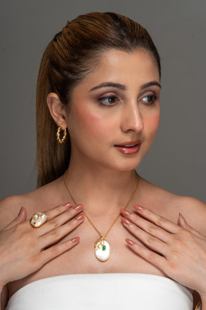 Luster Ring