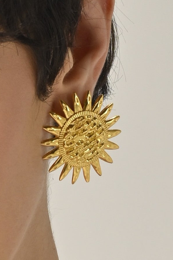Solar Flare Studs