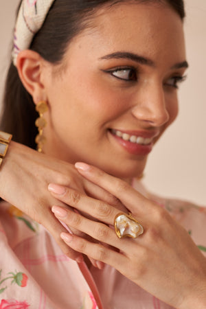Luster Ring